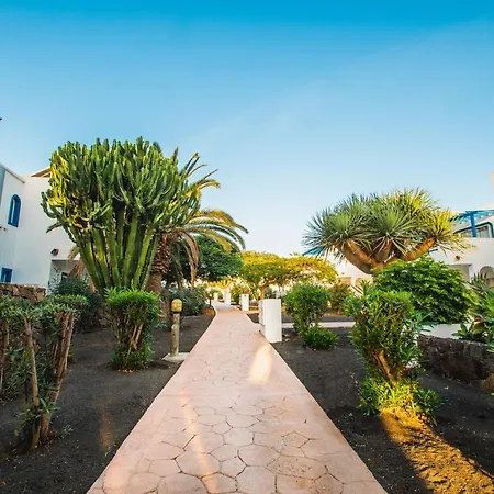 Hl Paradise Island 4*