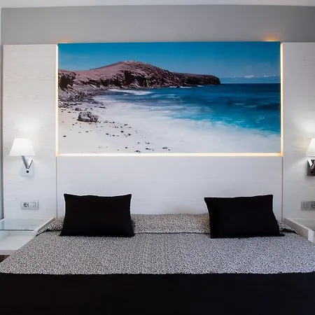 Hl Paradise Island 4*