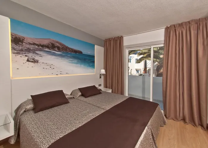 Готель Hl Paradise Island 4*