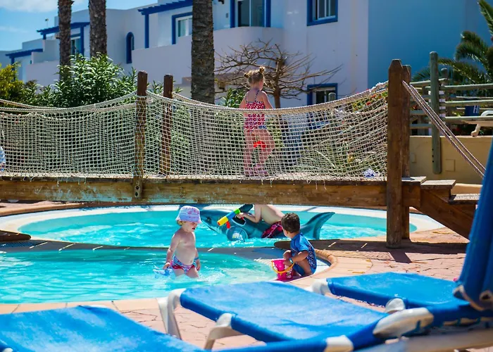 Готель Hl Paradise Island 4*