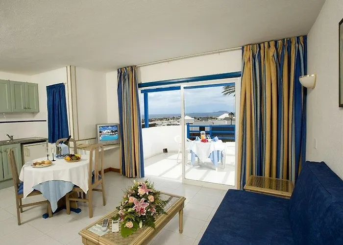 Hl Paradise Island Готель Плайя-Бланка