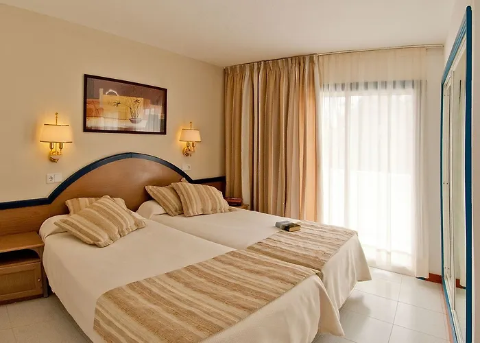 Hl Paradise Island Готель 4*