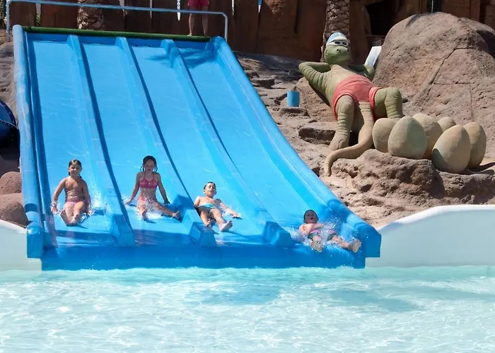 Готель Hl Paradise Island